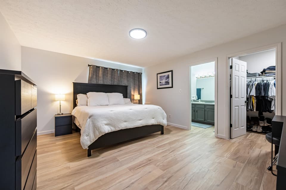 50 Woodridge Drive, photo 25 of 40