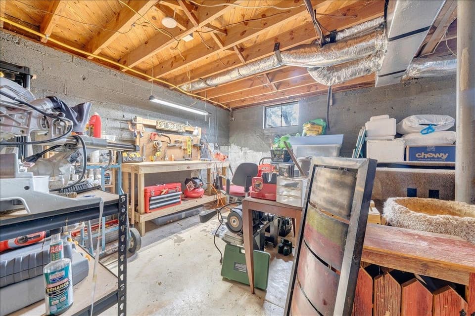 100 Roseland Drive SW, photo 20 of 35
