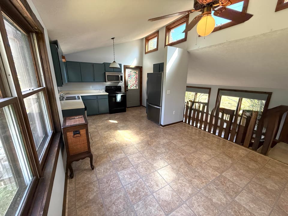1100 Scott St, photo 18 of 28