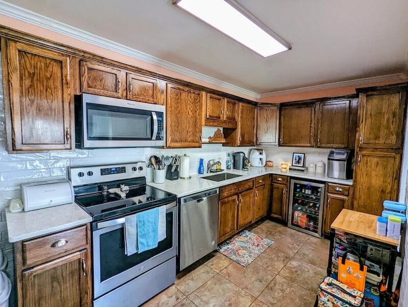 403 Lester Street, photo 27 of 38