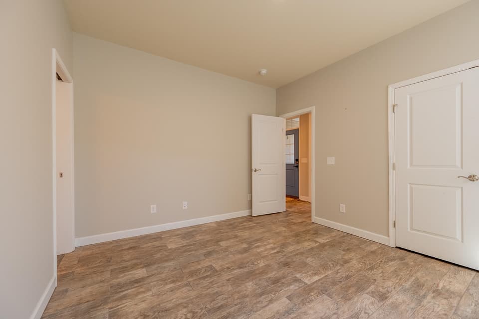 510 Dewdrop Lane, photo 14 of 40