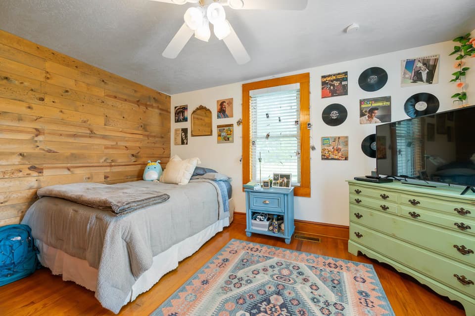 2056 Radford Road, photo 23 of 40