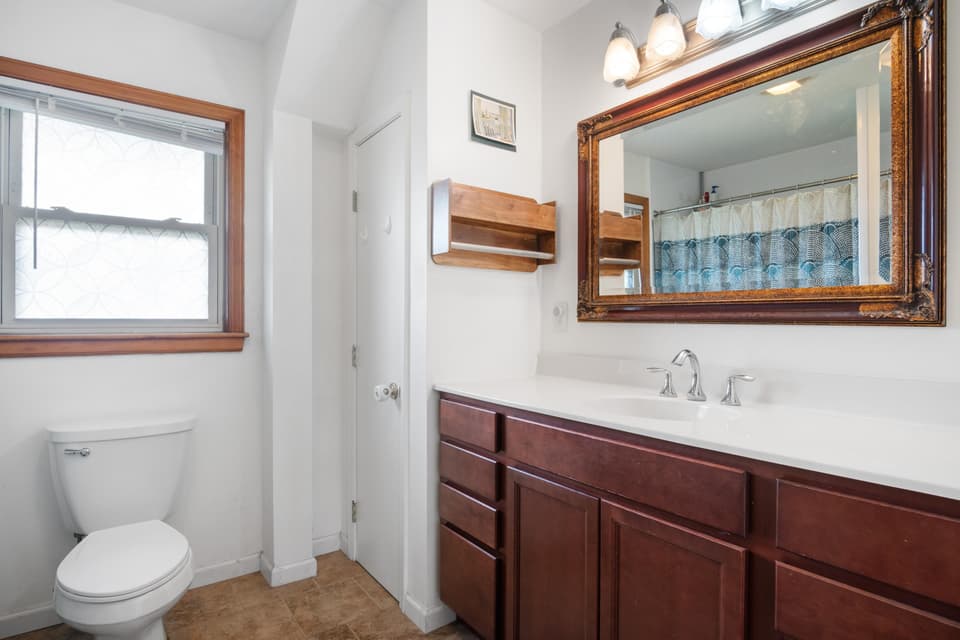 105 Wades Lane, photo 13 of 40