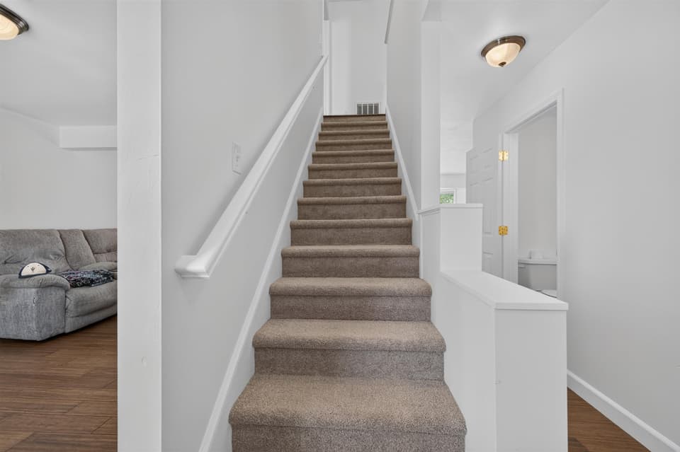 230 Chelsea Loop, photo 22 of 40
