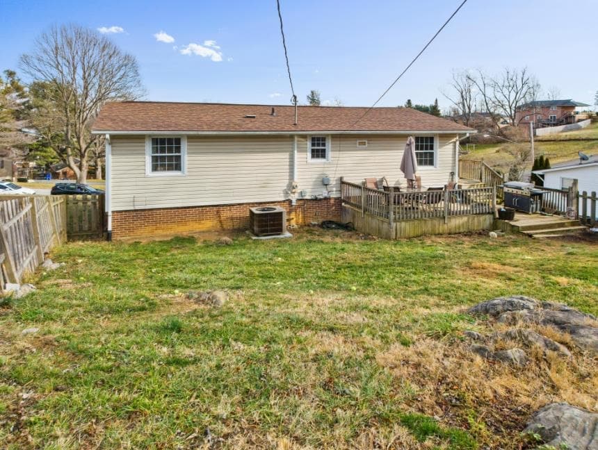 60 Betty Drive, photo 34 of 40