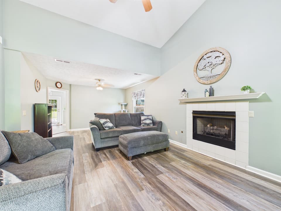 1525 Sleepy Hollow Road, photo 26 of 40