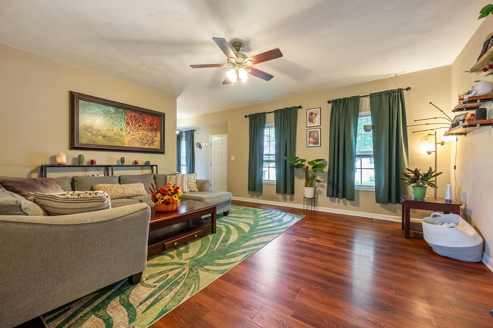 175 Wistaria Drive, photo 8 of 40