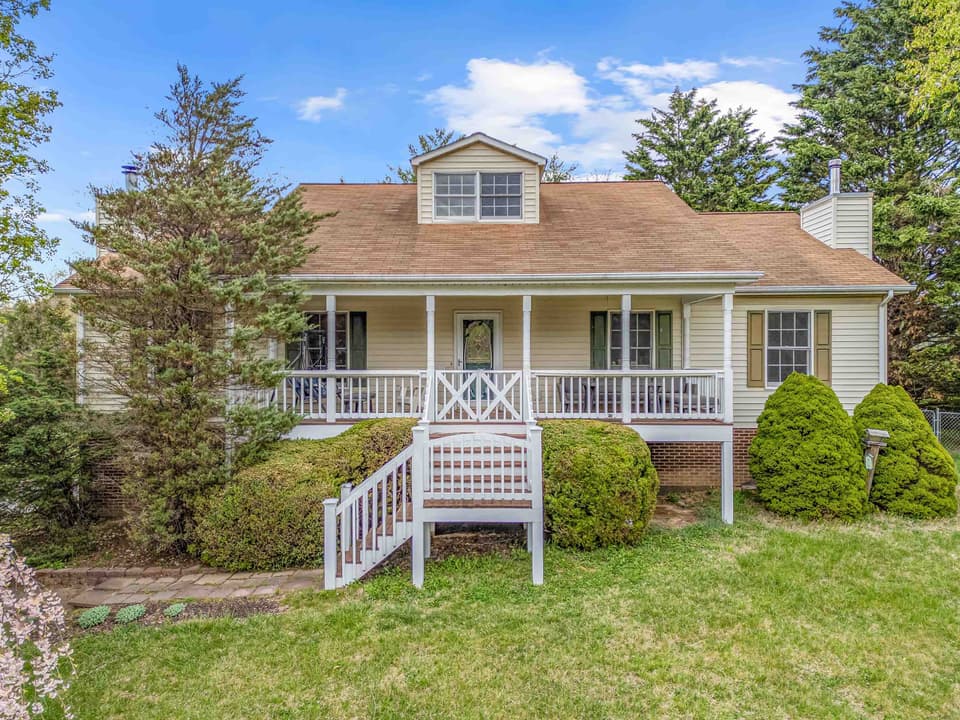 2240 Yellow Sulphur Road, photo 5 of 40