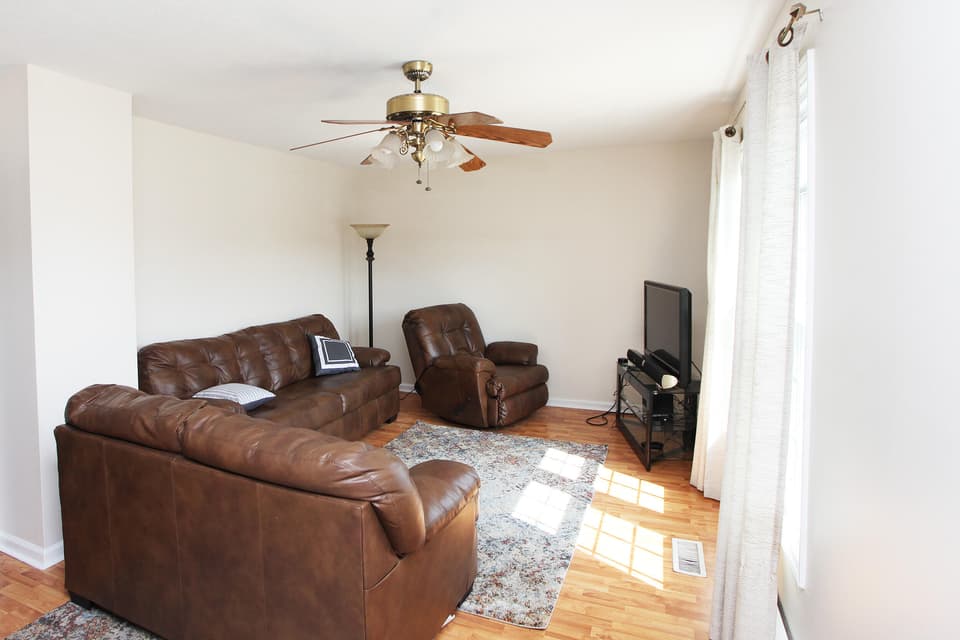 285 Mulberry Drive, photo 7 of 37
