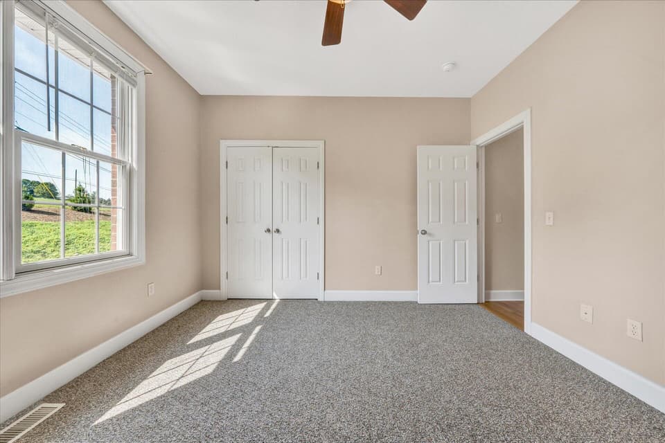 2075 Lake Vista Dr, photo 30 of 38