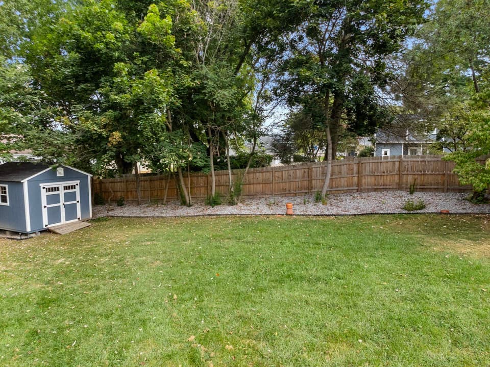 930 Harless Street, photo 18 of 40