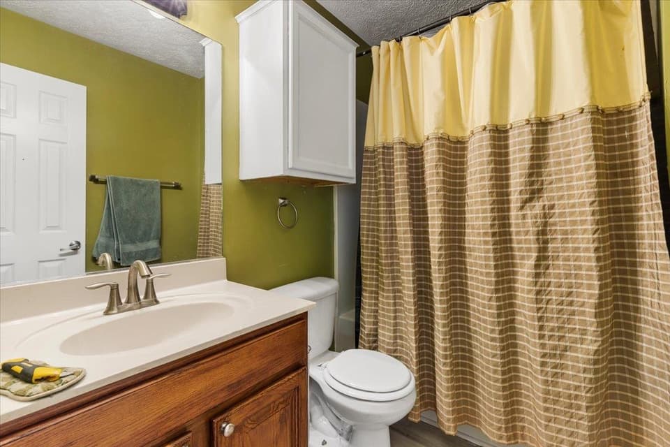 205 Tall Oak Boulevard, photo 21 of 40