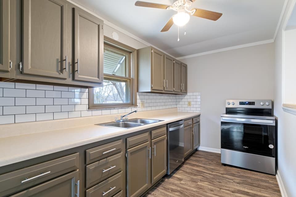 1551 Fire Tower Road, photo 8 of 40