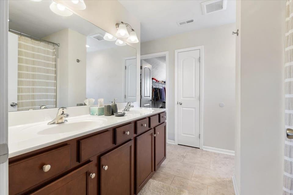 1140 Crosscreek Drive, photo 29 of 40