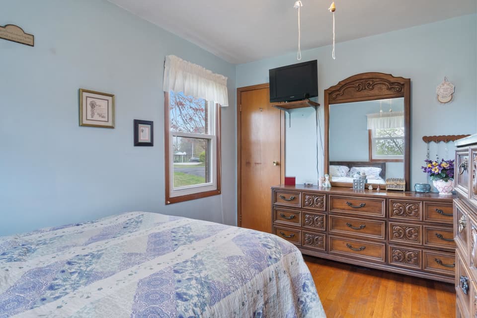 1190 S Franklin Street, photo 22 of 40