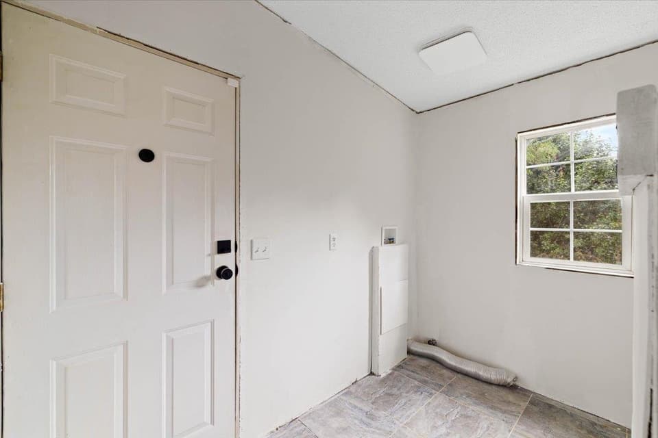 3300 Springview Drive, photo 24 of 30