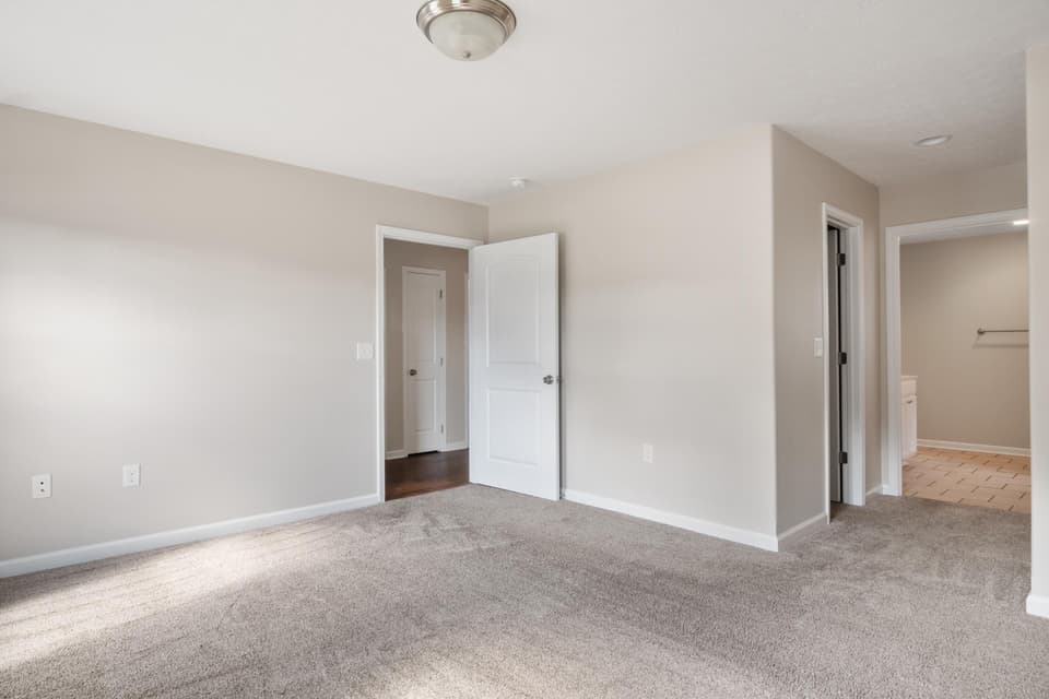 2030 Glade Drive, photo 6 of 32