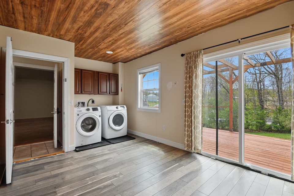 1410 Sherwood Drive, photo 36 of 40