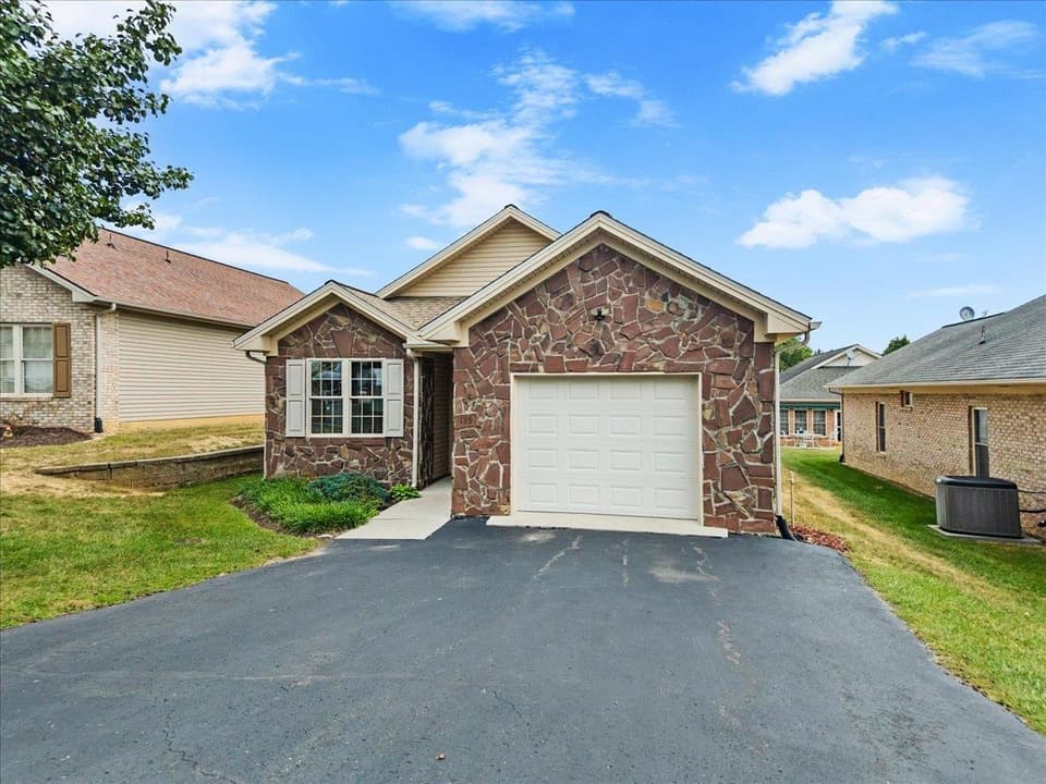 115 Windsong Lane NW, photo 35 of 40