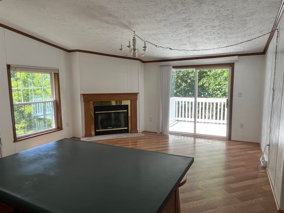 4212 Christie Lane, photo 9 of 28