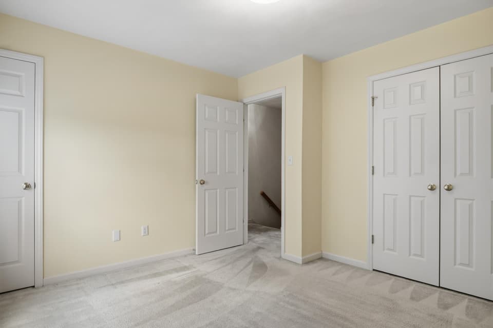 55 Sapphire Avenue, photo 34 of 40