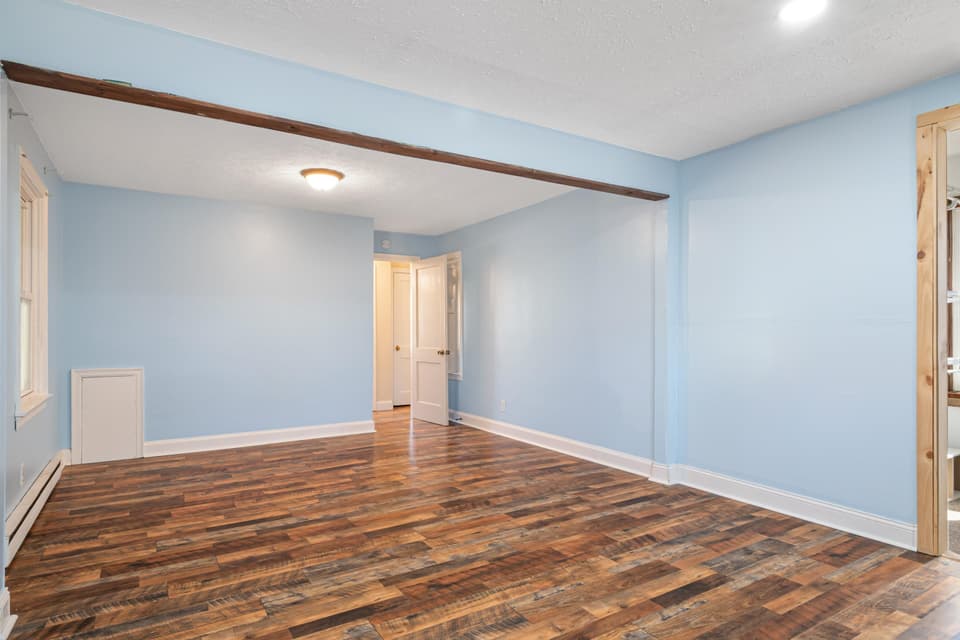 622 E Main Street, photo 19 of 36