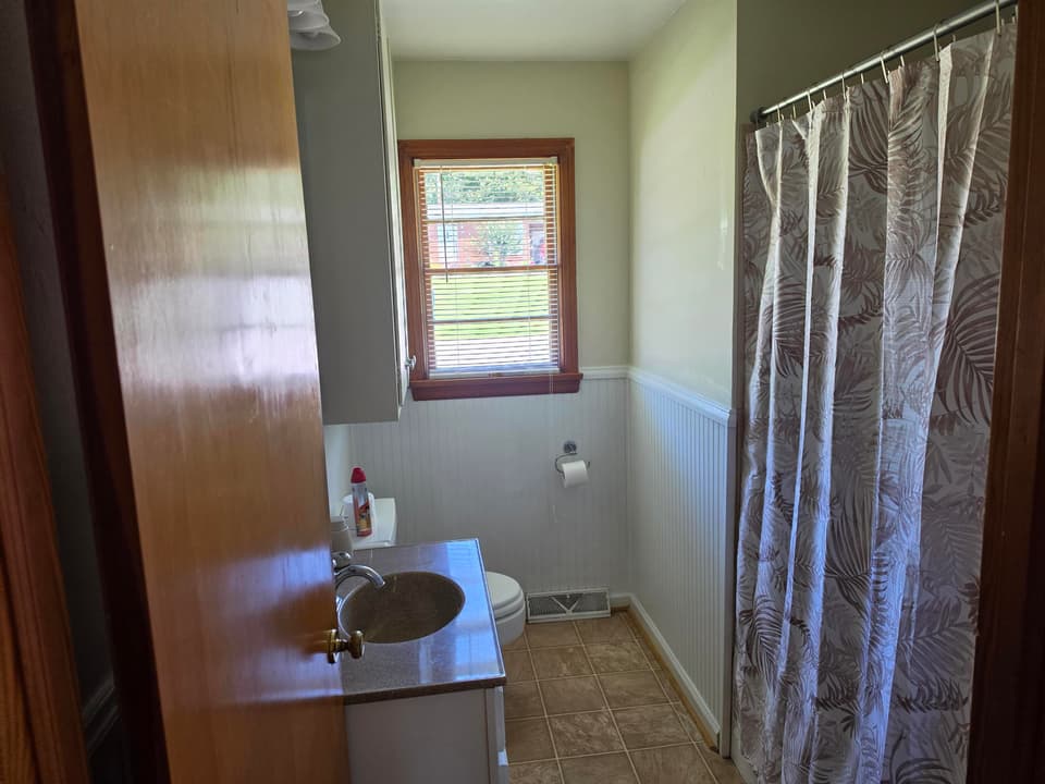 915 Church Street, photo 20 of 28