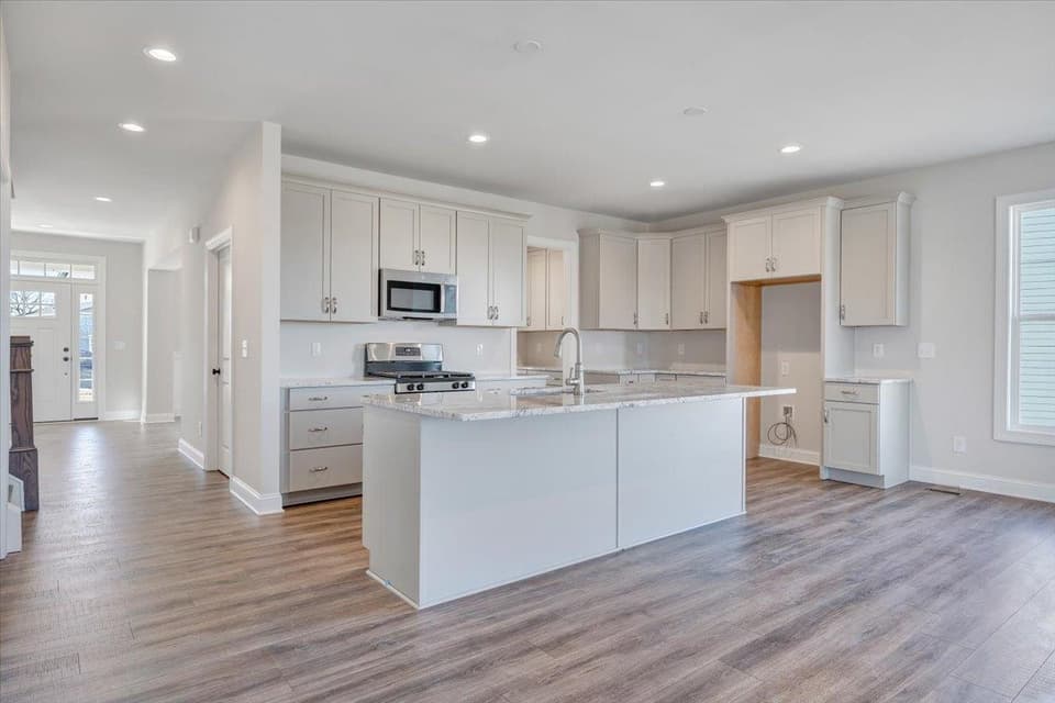 1078 Round Meadow Drive, photo 16 of 40