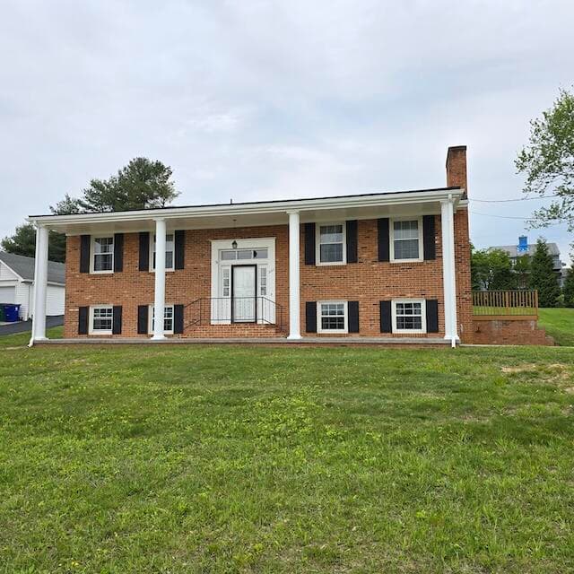 290 Briarwood Drive, photo 3 of 32