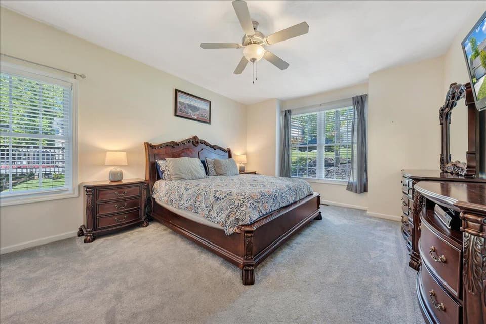 1041 Green Ridge Rd, photo 25 of 40