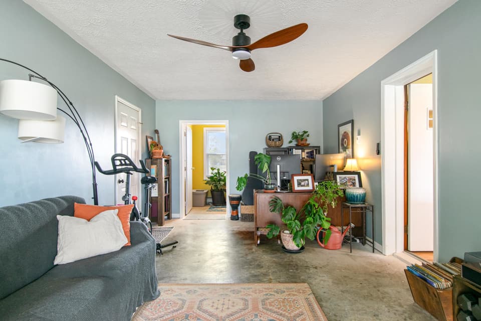 1595 Gallimore Street, photo 18 of 40