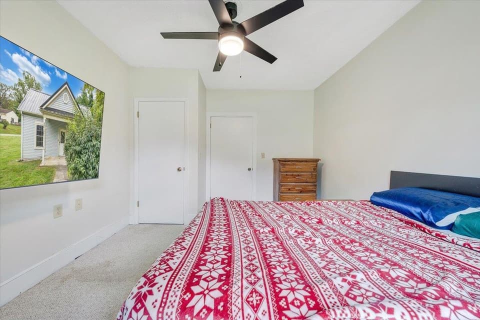 340 Montgomery Street, photo 18 of 32