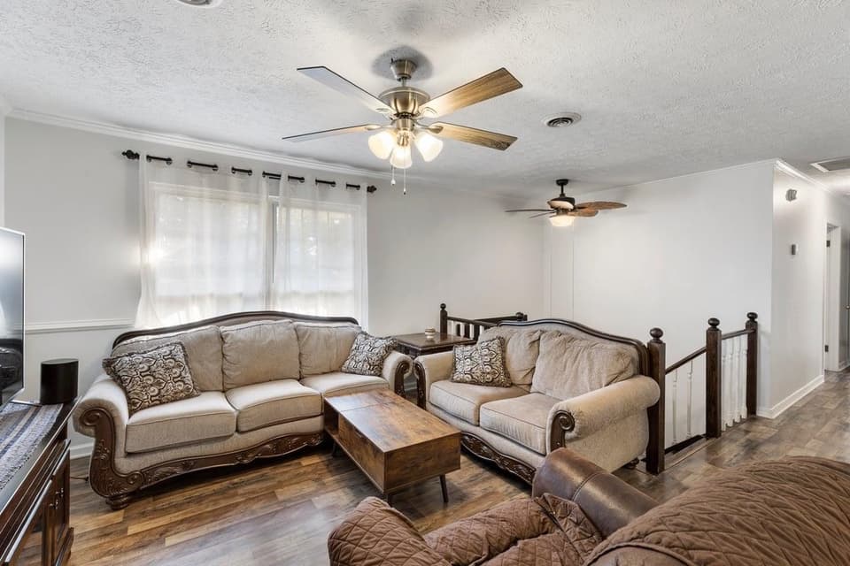 660 Black Bear Run Road, photo 6 of 40
