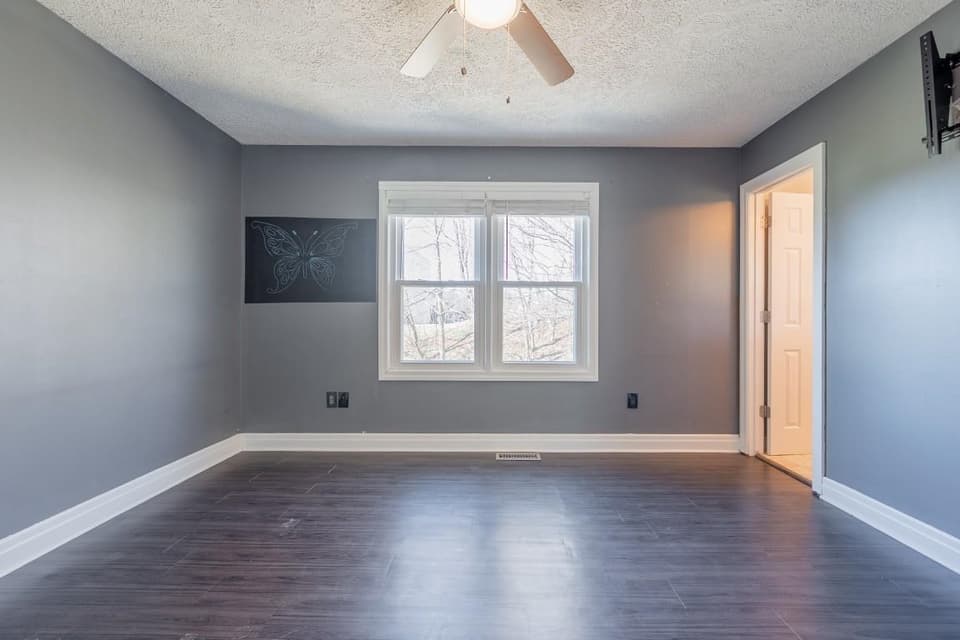 640 Lyle Lane, photo 32 of 40