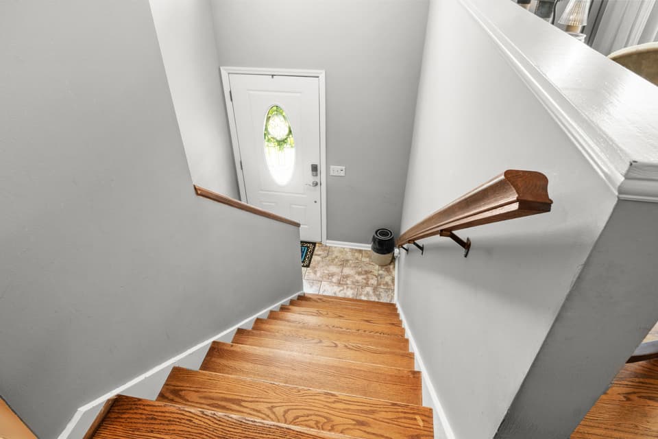 130 Somerset Street, photo 11 of 40