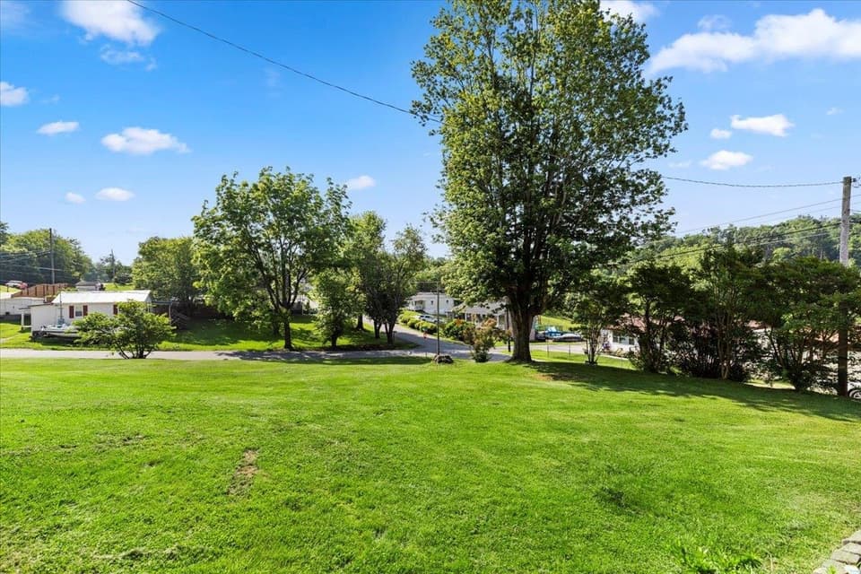 1160 Montgomery Street, photo 16 of 40