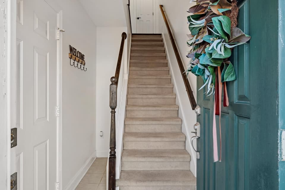 145 Blue Leaf Drive, photo 4 of 40