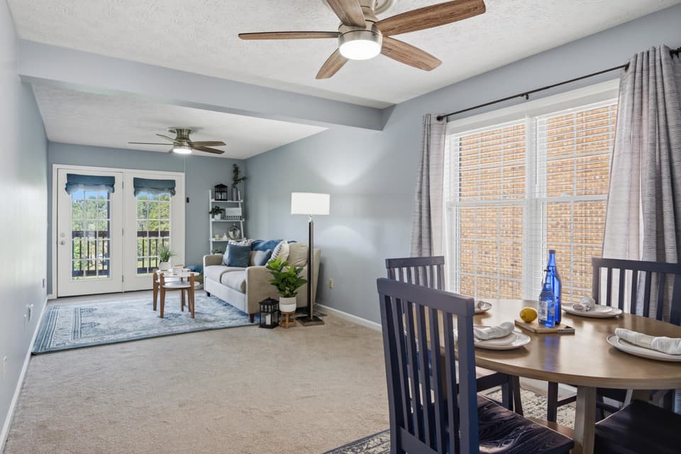 1662 York Drive, photo 11 of 40