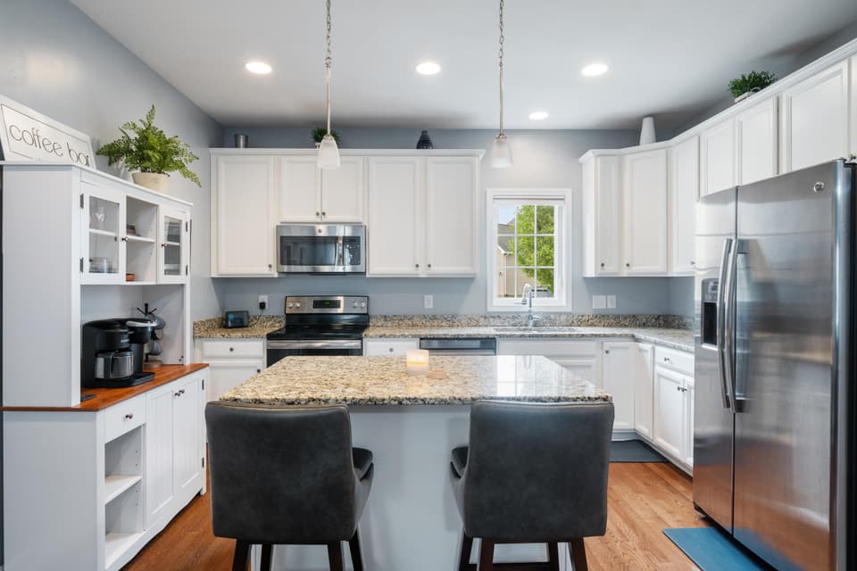 500 Dew Drop Lane, photo 17 of 40