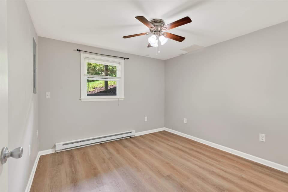 1548 Gallimore Street, photo 23 of 40