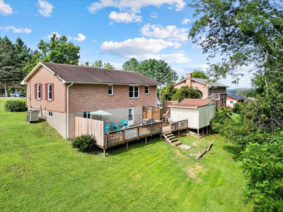 2318 Plateau Drive, photo 2 of 40