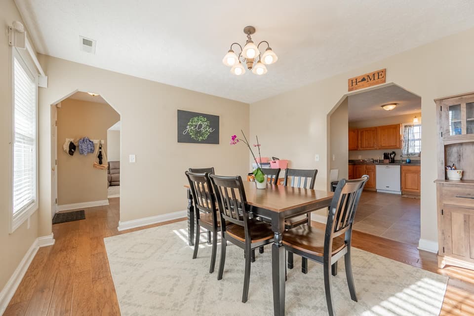 985 George Edward Via, photo 17 of 40