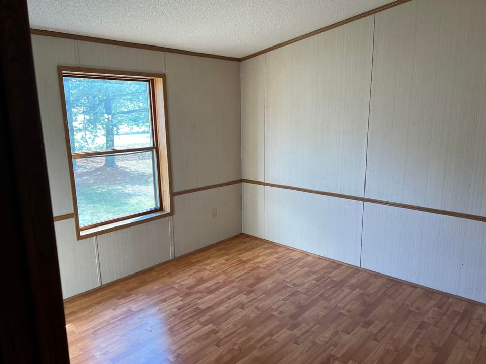 215 Jones Street, photo 18 of 23
