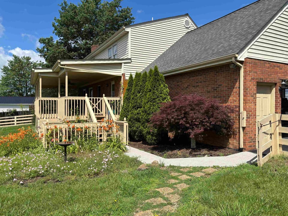 2049 Mudpike Road, photo 4 of 40