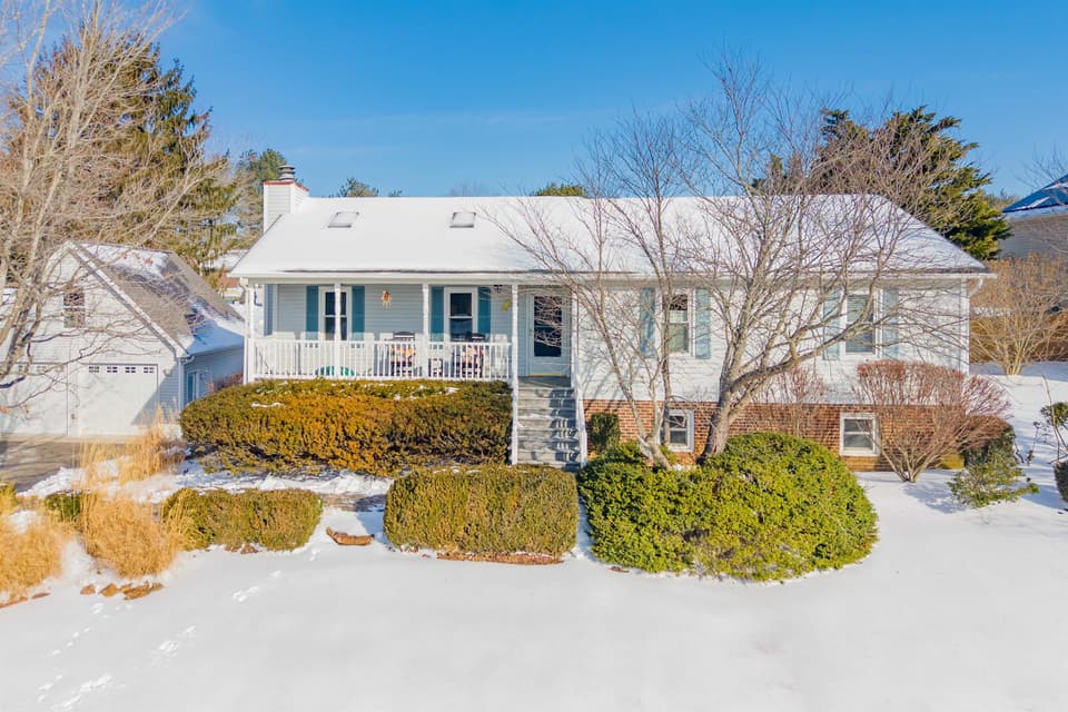 225 Pelham Lane, Christiansburg, VA