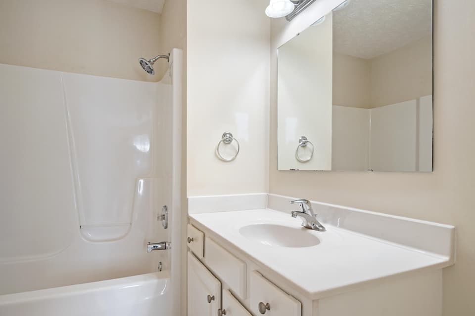 400 Wimmer Street, photo 4 of 33