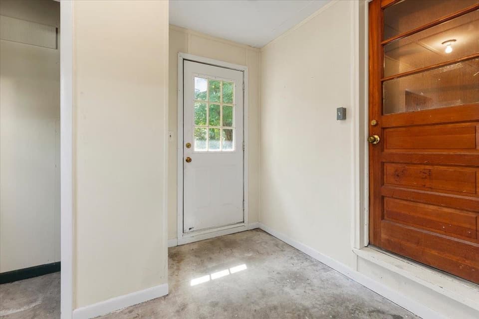 110 Rosehill Drive, photo 35 of 40