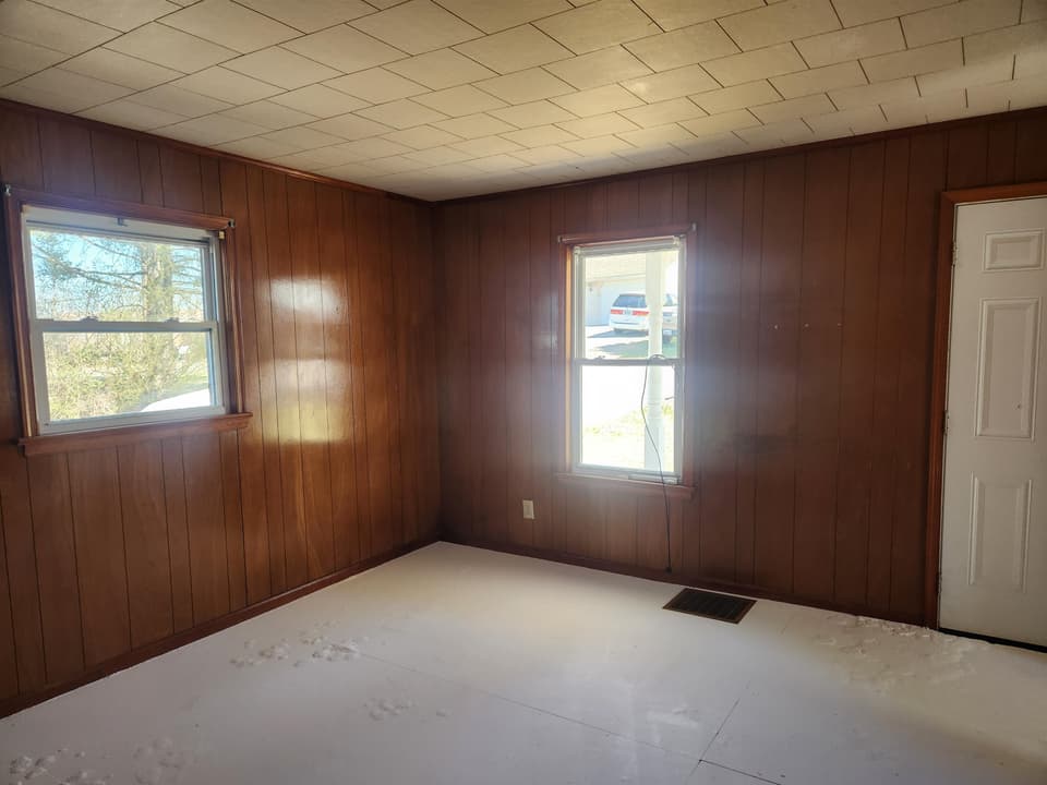 365 Clearview Drive, photo 17 of 40