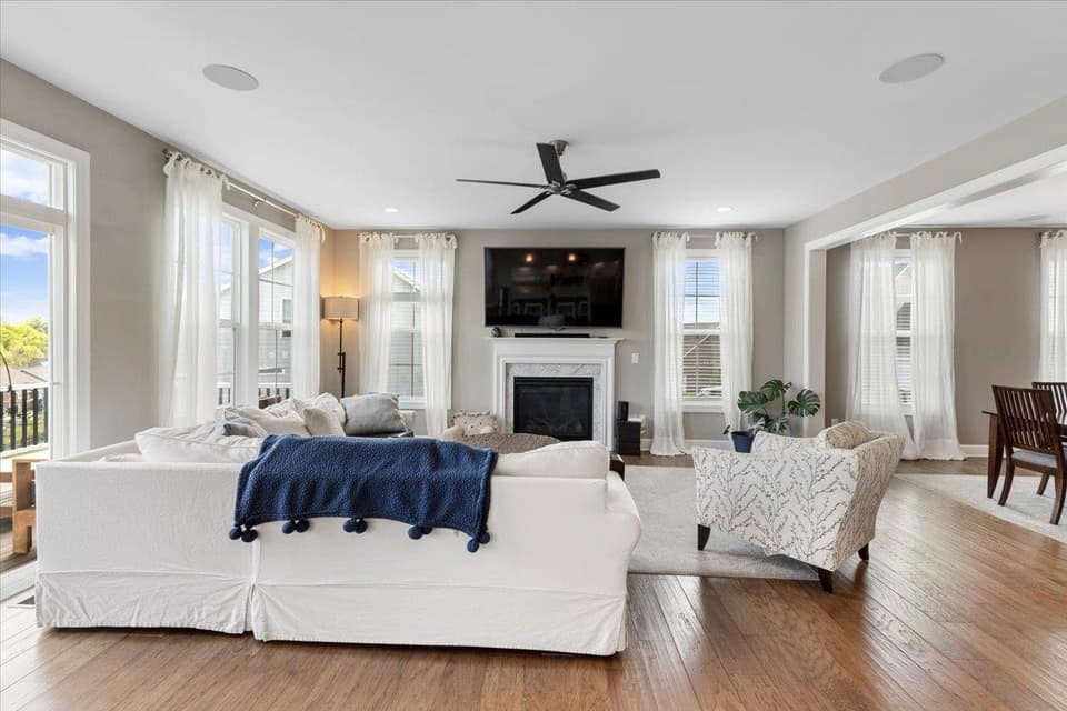 705 Jefferson Circle, photo 32 of 40