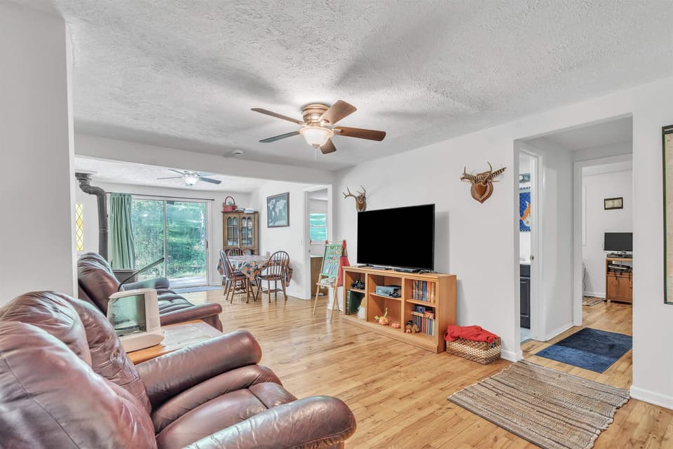 2617 Beech Spring Lane, photo 17 of 40